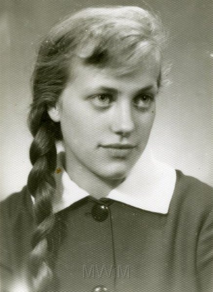 KKE 4619.jpg - Fot. Portret. Maria Jolanta Jarzynowska, Olsztyn – II LO, 1950 r.